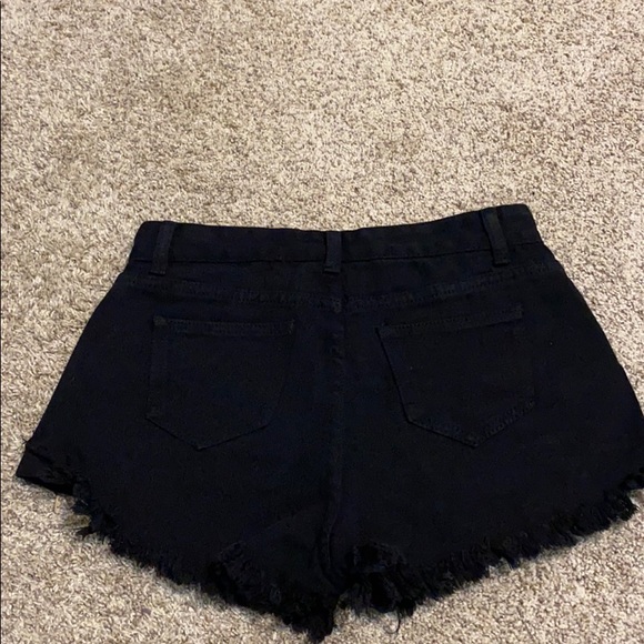 Black jean shorts from shein - Picture 2 of 2
